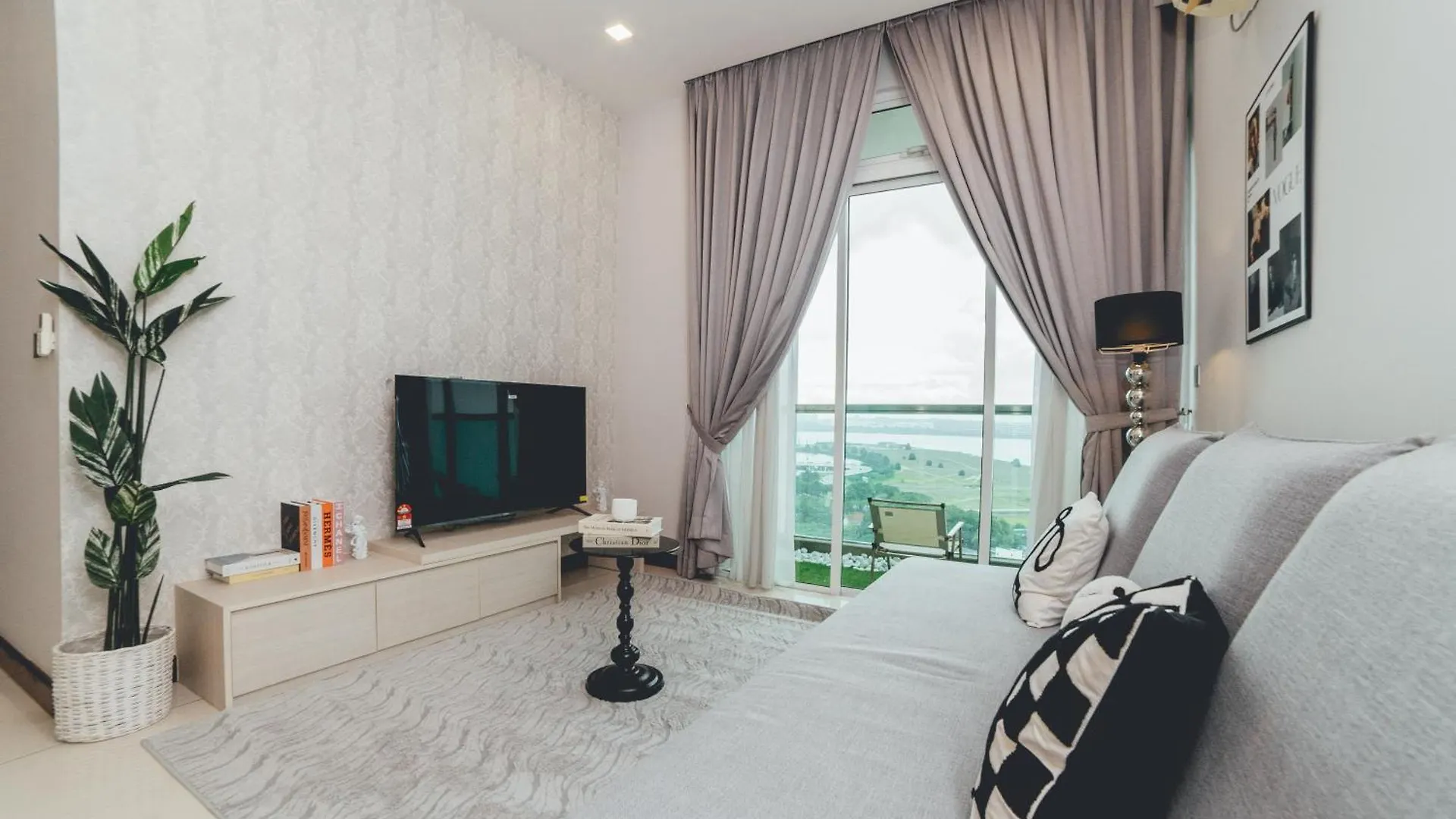 Paragon Residence The Modish 3Br7Pax Balcony By Our Stay Johor Bahru Apartment