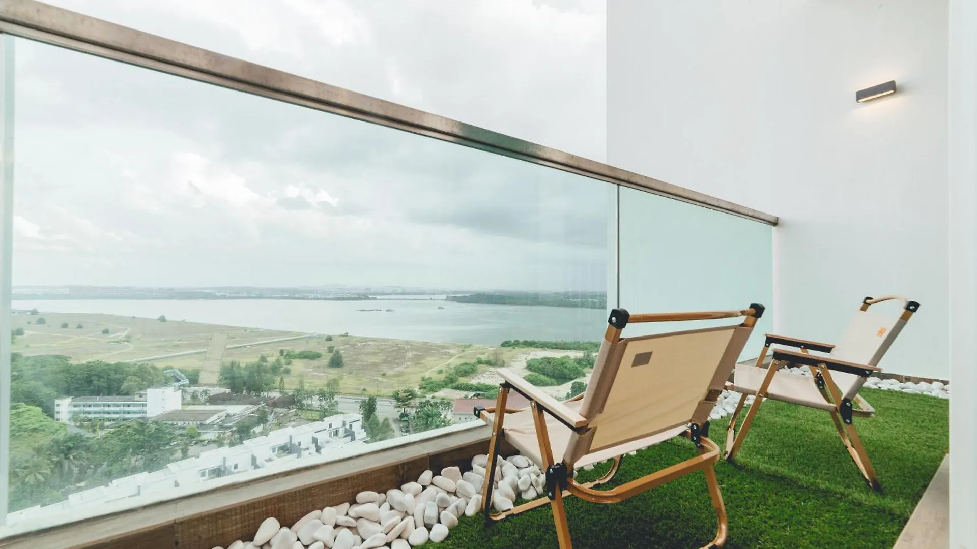 Paragon Residence The Modish 3Br7Pax Balcony By Our Stay Johor Bahru Apartment