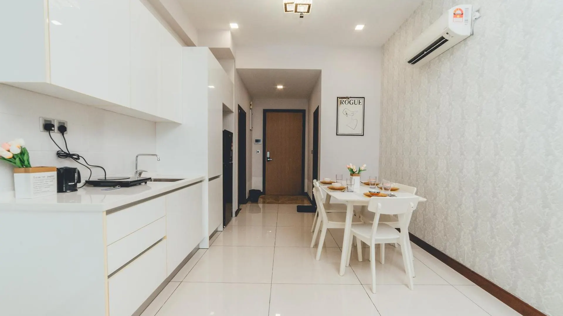 Paragon Residence The Modish 3Br7Pax Balcony By Our Stay Johor Bahru
